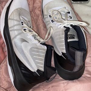 Nike Air Versatile Basketball Shoes